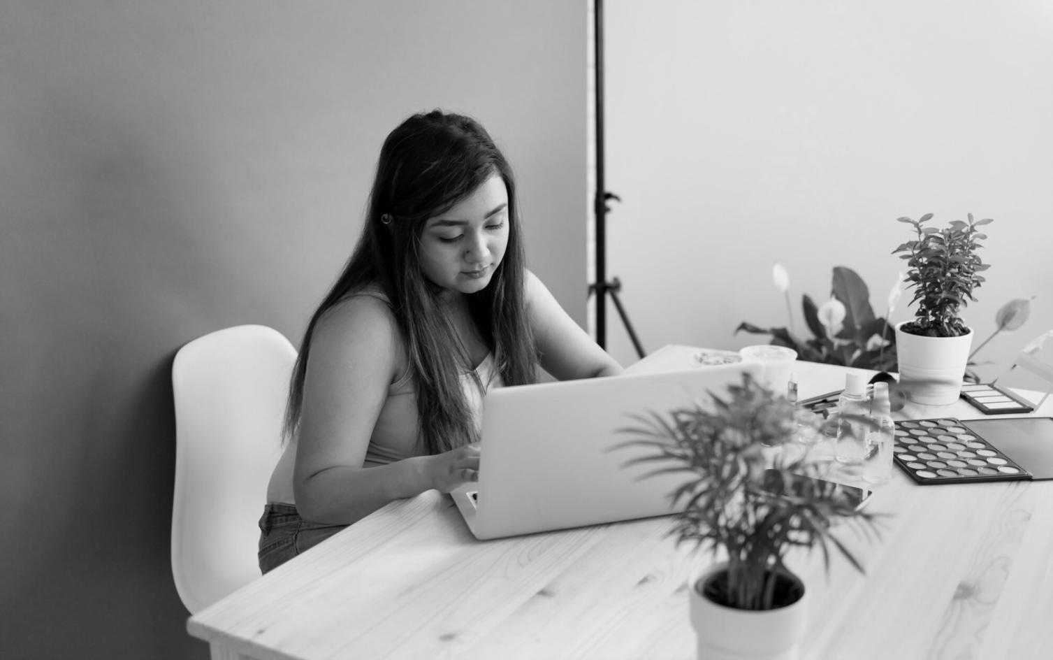 Schulungsunterlagen und Finanzberichte